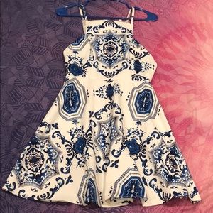 Sideboob Dutch Tea Dress